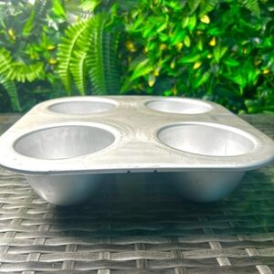 Wilton Mini Mold Pan👗